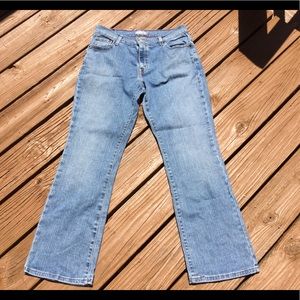 Women’s Levi’s Relaxed Bootcut 550